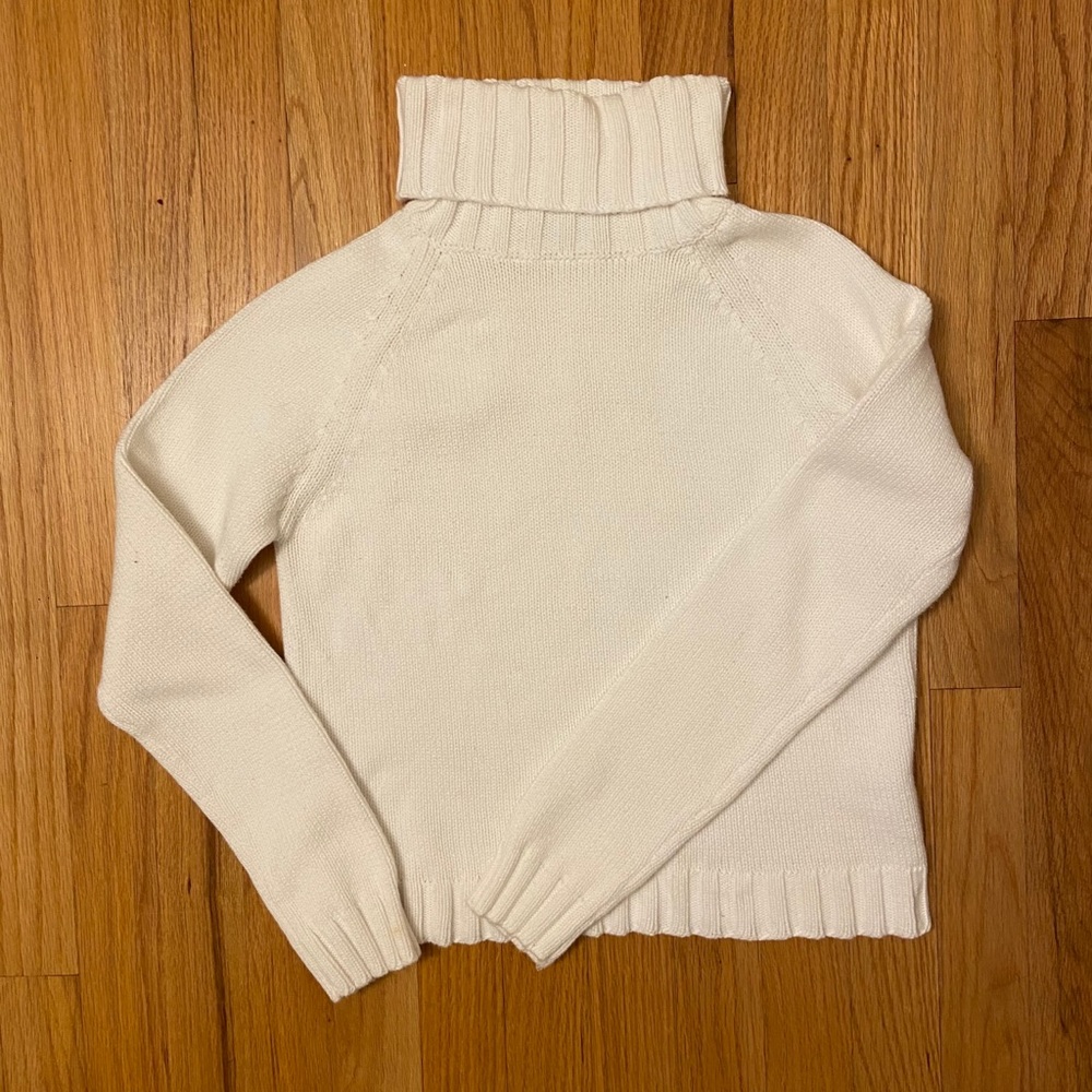 White cropped turtleneck knit sweater